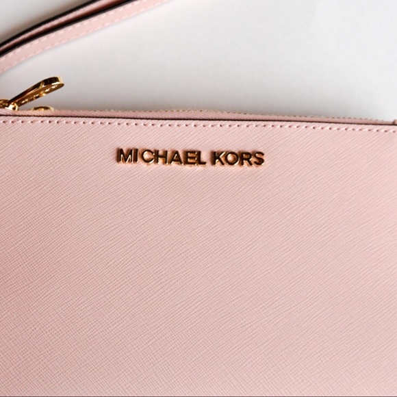 Michael Kors Jet Set Travel Leather Wristlet Pink - Picture 6 of 6